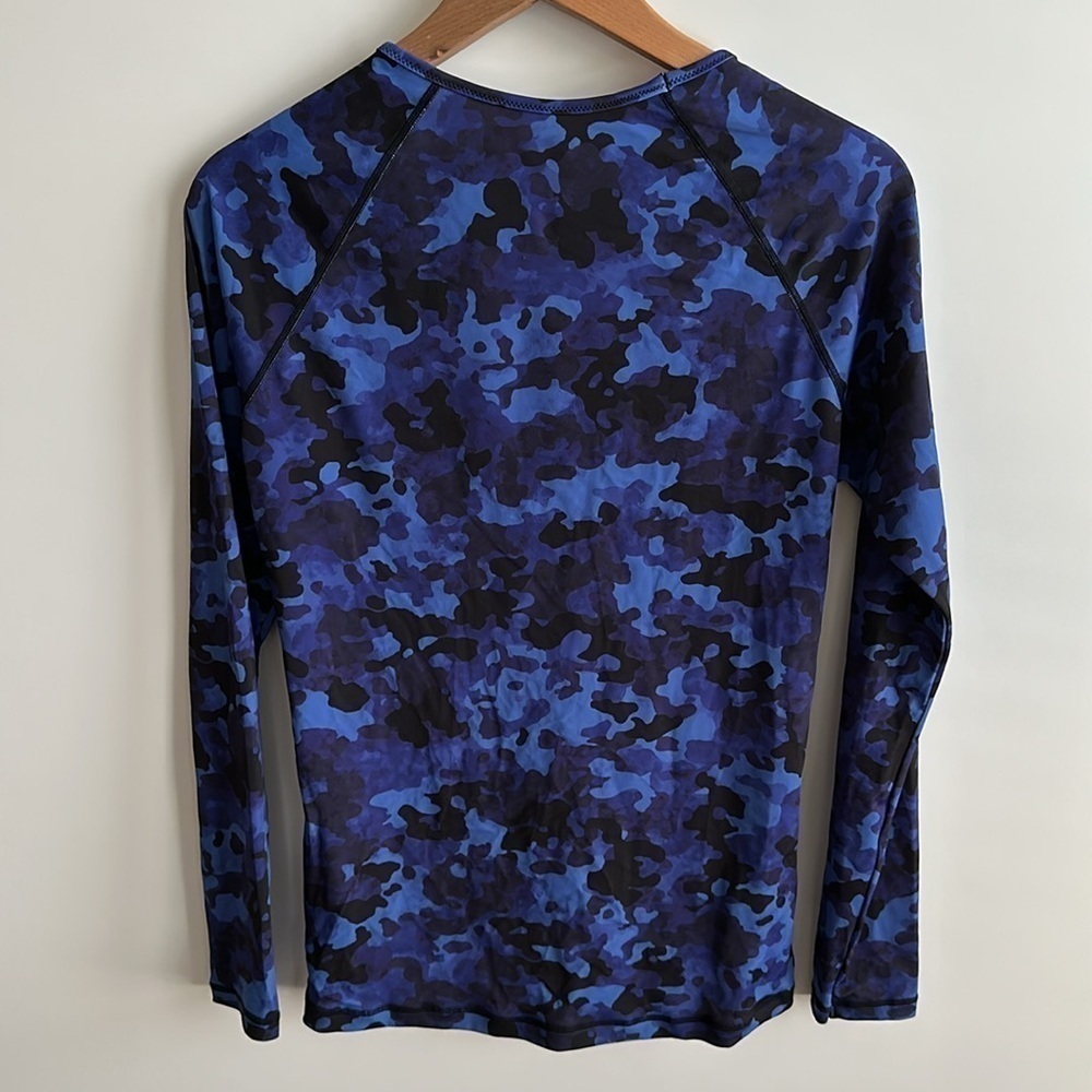Athleta Rashguard - Picture 5 of 6